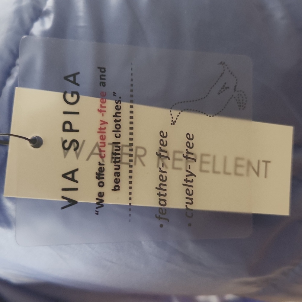 NWT Blue 💙 iridescent Via Spiga waterproof packable puffer jacket size Small - Picture 9 of 9